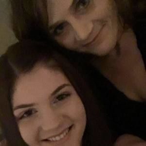 Meet your Posher, Leanne